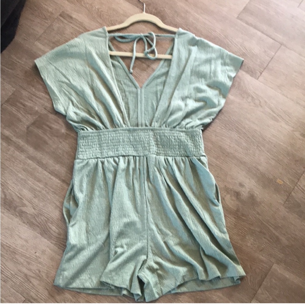 Open Back Romper - Picture 3 of 4